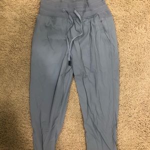 Lululemon Capri joggers
